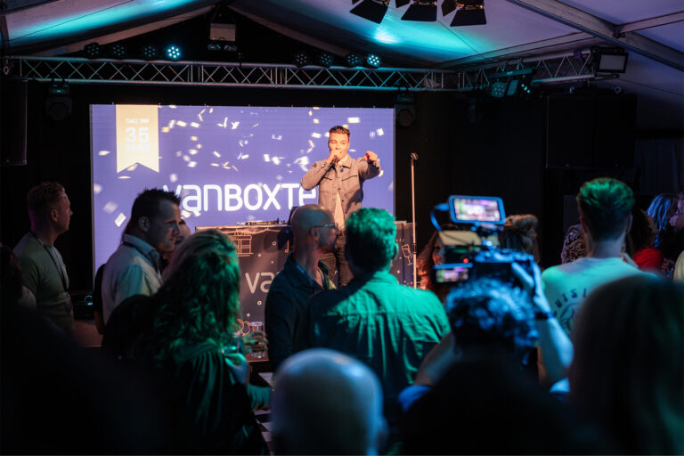 20241023_Borrelbeats_VanBoxtel_zanger